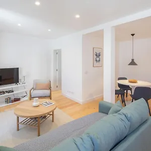 https://belem-premium-duplex-by-homing.hotels-lisbon-portugal.com