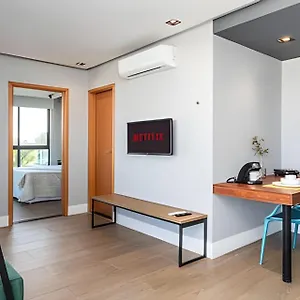 https://flat-villa-oceanica-a305-80m-do-mar.portodegalinhashotels.com